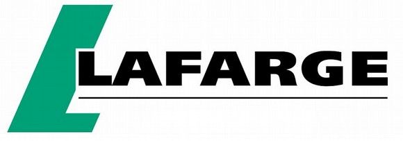 Futuros Ingenieros Industriales aprenden a prevenir riesgos laborales en una fábrica de Lafarge