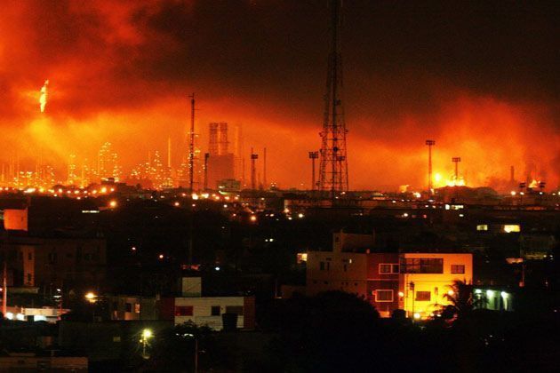 Al menos 39 muertos y 80 heridos tras una explosión en una refinería al norte de Venezuela