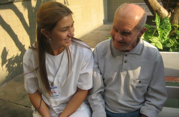 El Instituto de Salud Pública y Laboral realiza un informe sobre la prevención de riesgos en el sector sociosanitario 