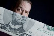 Los empleados españoles ven poco éticas las prácticas de sus empresas