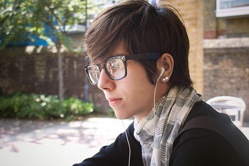 El uso de auriculares y la perdida de audición