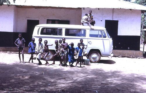 El trabajo infantil peligroso se ha reducido a la mitad desde el año 2000