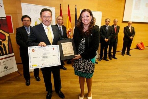 La Asociación Regional de Químicos y Profesionales de la Industria ARQUICMA recoge en Murcia el premio Prever 2013 