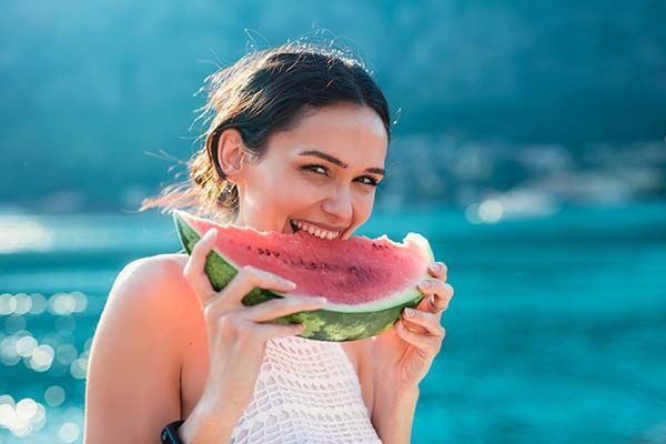 Consejos para comer en verano fuera de casa sin riesgos
