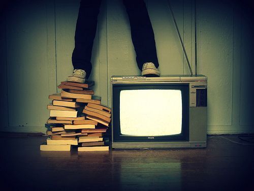 Ver demasiada televisión te puede matar