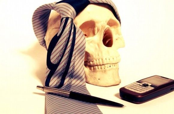 Descubre 10 enfermedades que puede provocar el exceso de trabajo