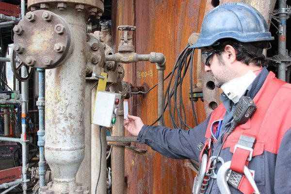 Desarrollan un sistema de seguridad para trabajos en recintos confinados