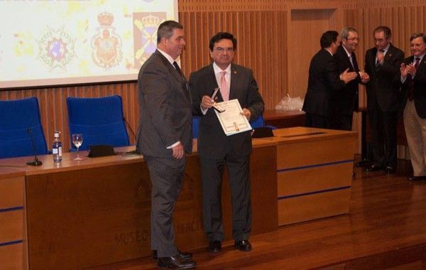 Medalla “Civismo y Dedicación Internacional”