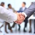 contratas o te contratan