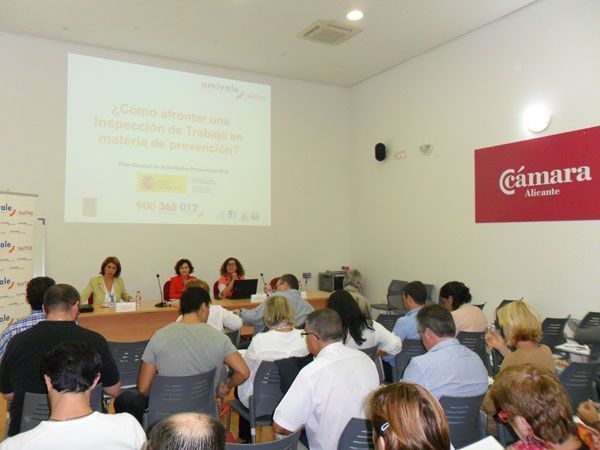 umivale forma a los autónomos de Finestrat