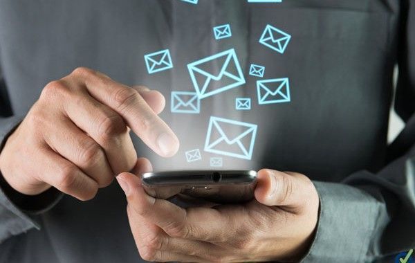 ¿Debo llevar el teléfono móvil a una reunión de trabajo?