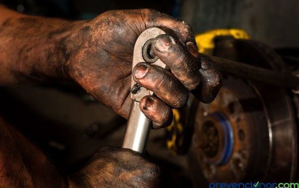 CEOE presenta un estudio para incentivar la prevención de riesgos laborales