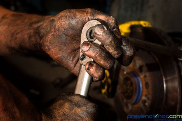 CEOE presenta un estudio para incentivar la prevención de riesgos laborales