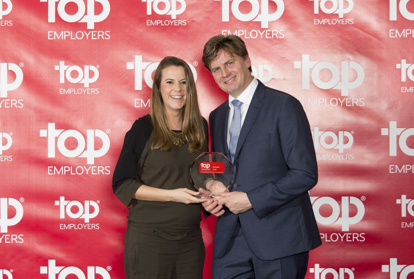 Schindler certificada por noveno año consecutivo como Top Employer