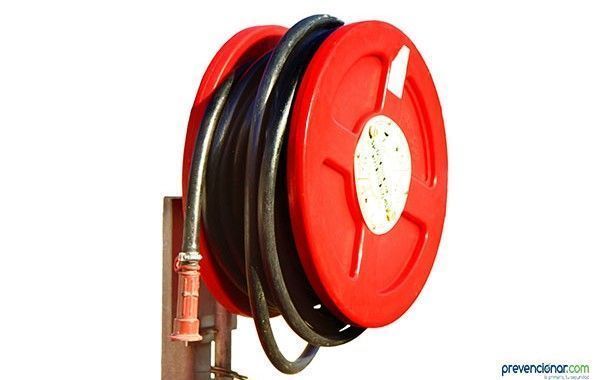PrevenConsejo: Bocas de incendio equipadas (BIE). Utilización