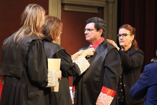 Rafael Ruiz Calatrava recibe la Cruz de Honor de San Raimundo de Peñafort