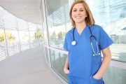 Cuidar a quienes cuidan mediante la salud psicosocial