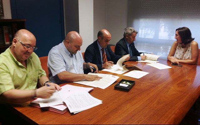 El Gobierno de Aragón y los agentes sociales renuevan su colaboración contra los riesgos laborales