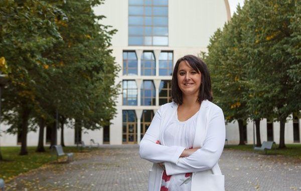 La investigadora Mirentxu Marín analiza las obligaciones empresariales y medidas preventivas con respecto al consumo en el ámbito laboral