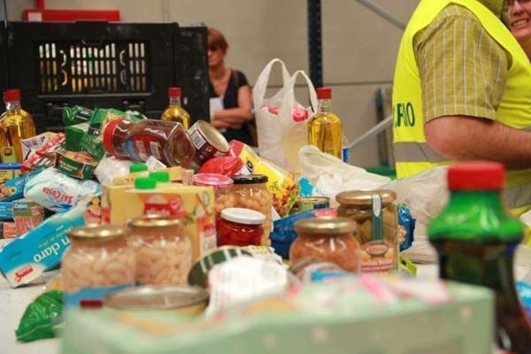 MC MUTUAL pone en marcha su 6ª campaña de recogida de alimentos