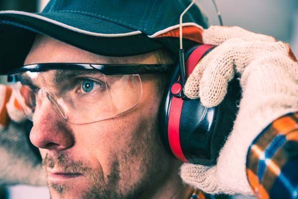 Uso de auriculares en entornos ruidosos