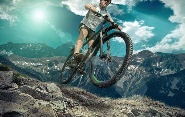 Mar o montaña: claves para practicar deporte de forma segura en verano