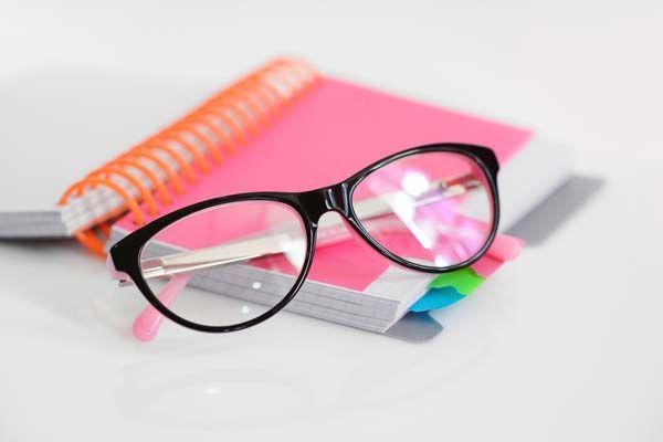 5 Consejos para mantener una buena salud visual en el trabajo