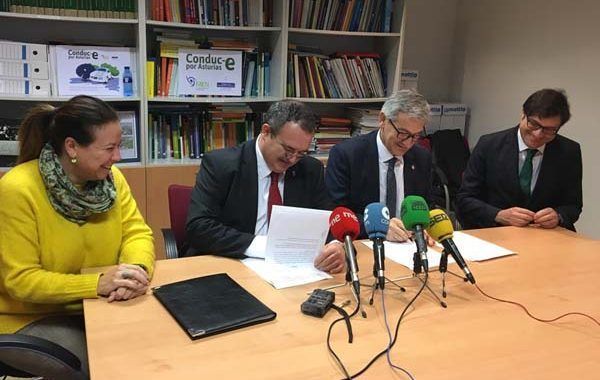 La Universidad de Oviedo y el Principado de Asturias renuevan su compromiso para mantener la cátedra sobre PRL