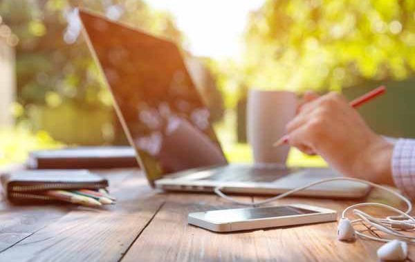 Guía Práctica: Smart Working y Prevención de Riesgos Laborales
