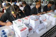 300 trabajadores muertos por agotamiento en el recuento de votos de las elecciones de Indonesia