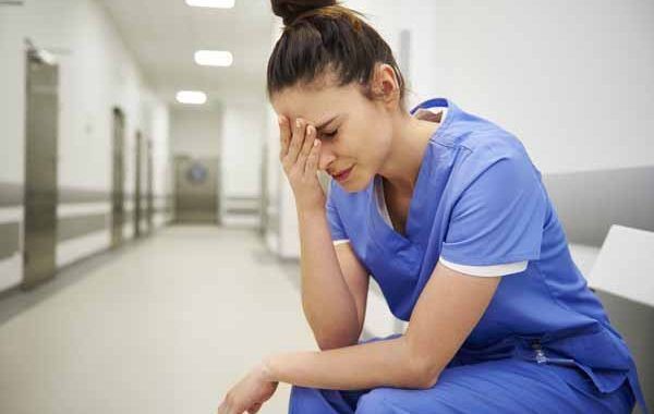 Intervenciones en enfermería para prevenir el estrés en la unidad de cuidados intensivos