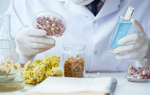 ¿Comercial de perfumería, alérgica a fragancias y permufes?