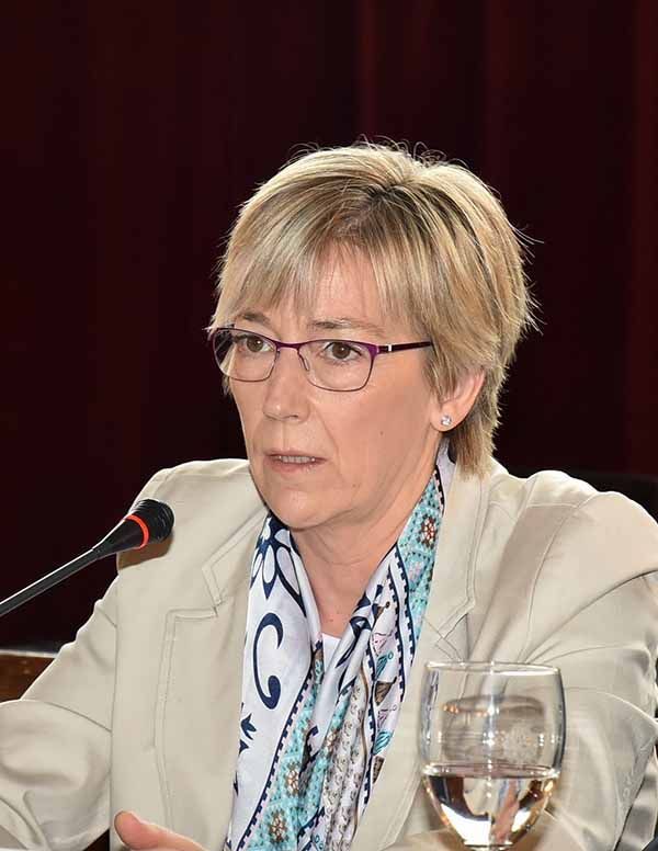 Lourdes Iscar Reina nueva Directora General de Osalan