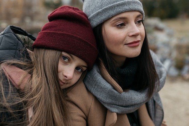Cómo ayudar a los niños a gestionar el estrés durante el brote de COVID-19