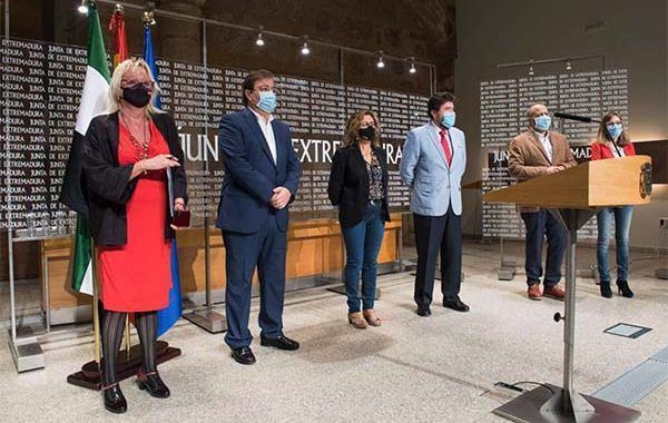 Junta de Extremadura y agentes sociales firman el VIII Plan de Prevención de Riesgos Laborales
