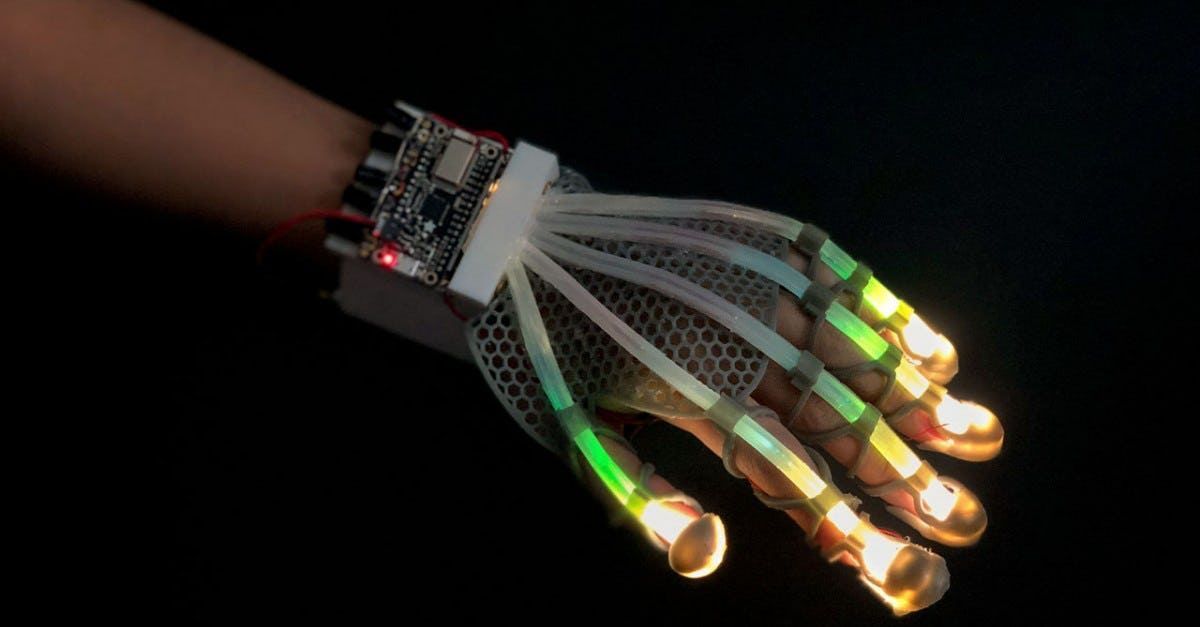 Stretchable sensor gives robots and VR a human touch