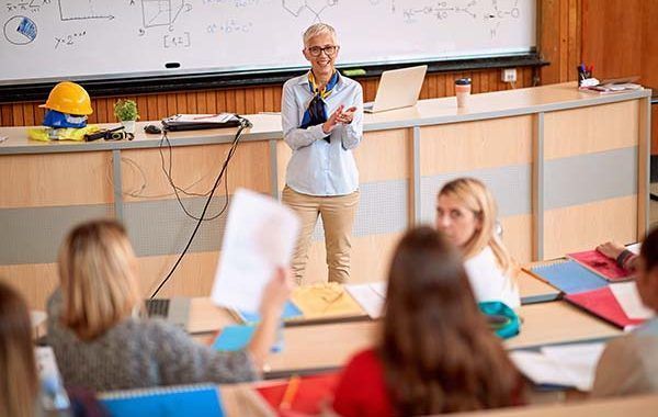 Procesos peligrosos en el ejercicio docente de las Ingenieras en tiempos de Coronavirus