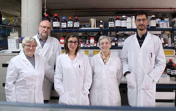 Kit para detectar, a simple vista, la droga de sumisión química GHB en bebidas