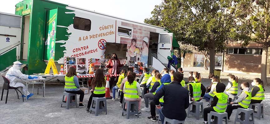 La Campaña Escolar “Aprende a Crecer con Seguridad” de la Junta de Andalucía se adapta para formar sobre el COVID-19
