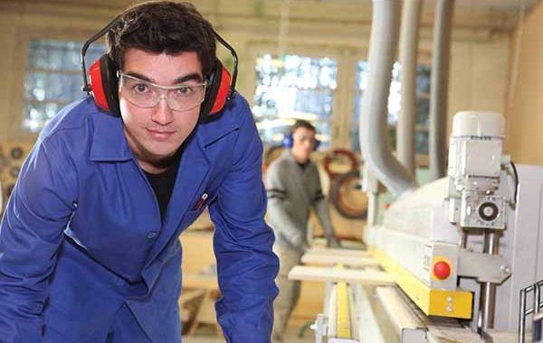 Guía sobre el ruido en la industria de la madera
