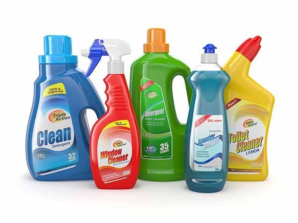 Mezclas peligrosas de productos en trabajos de limpieza
