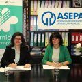 Veronica-Hernandez-y-Natalia-Fdez.-Laviada,-durante-la-firma-del-acuerdo-de-colaboracion copia