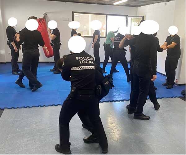 Formación pionera sobre ergonomia en el uso de la fuerza policial