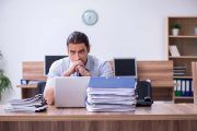 La carga de trabajo real del 93% de los Técnicos supera ampliamente la asignada teóricamente