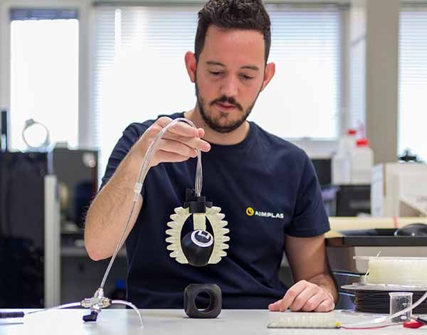 AIMPLAS crea una ‘garra’ robot para facilitar la rehabilitación de lesiones musculoesqueléticas