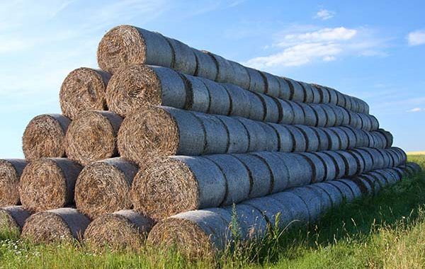 Seguridad en el almacenamiento de pacas en agricultura