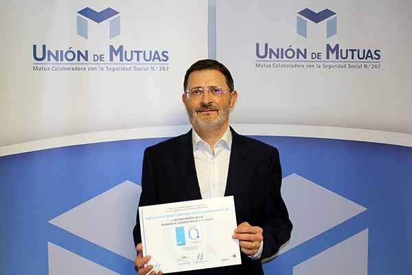 Dr. Pascual Gil Unión de Mutuas 3 estrellas QH