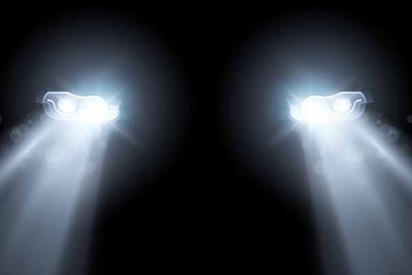 Claves para conducir de noche de manera segura