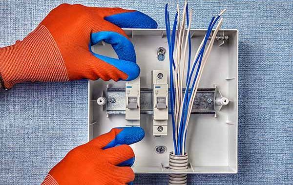 Trabajos eléctricos en instalaciones de baja tensión, recomendaciones preventivas