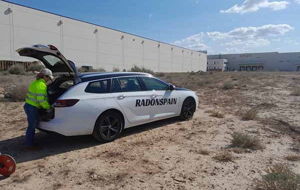 Radonspain consigue evitar la barrera para el radón  en las naves logísticas